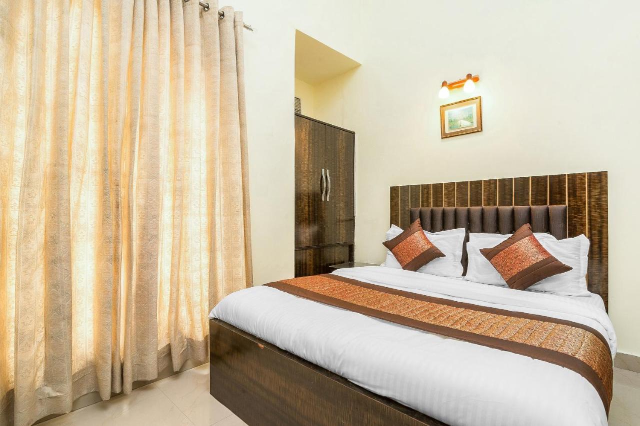 Oyo 14245 Amitabh Guest House New Delhi Exterior photo