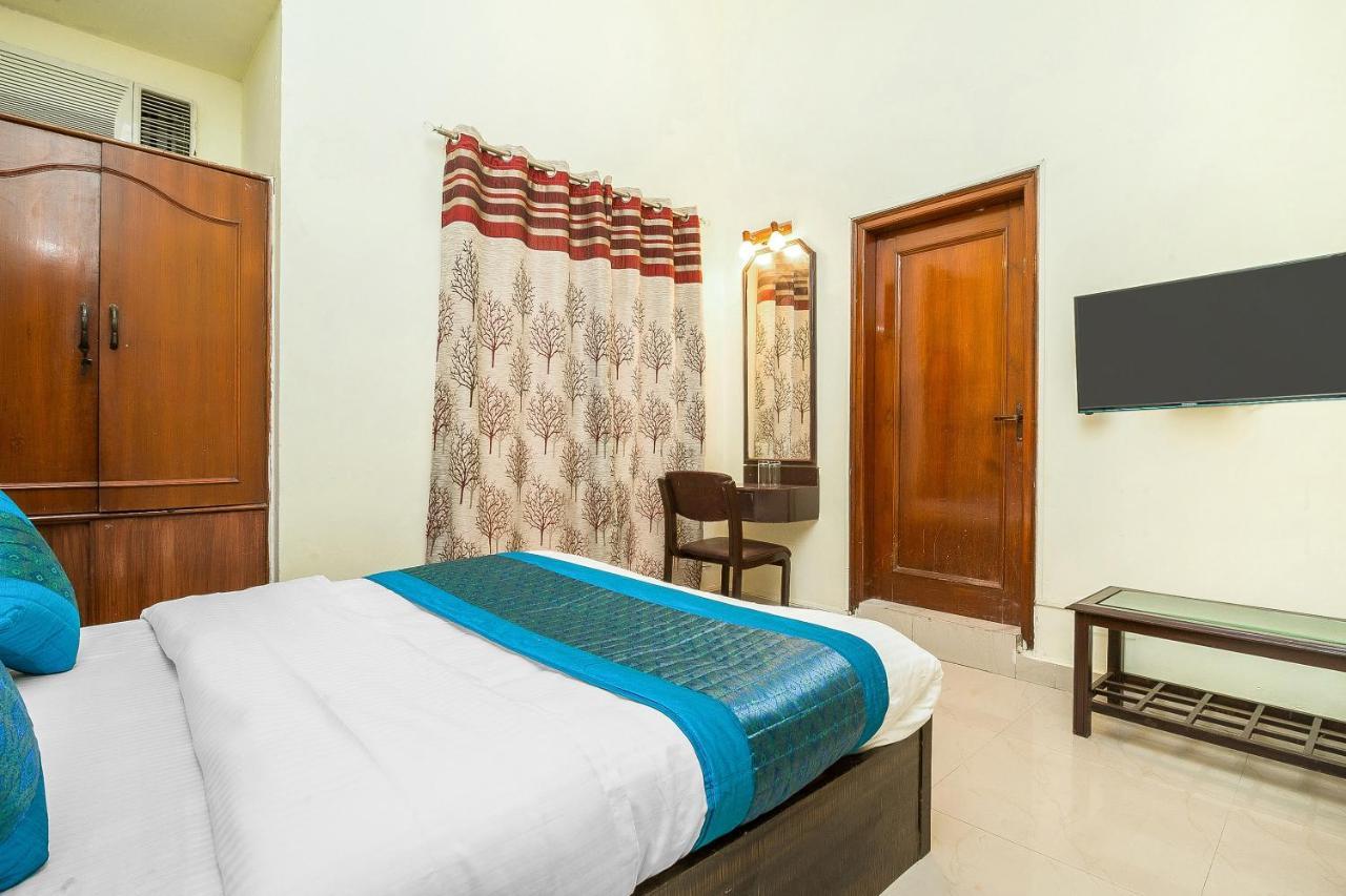 Oyo 14245 Amitabh Guest House New Delhi Exterior photo